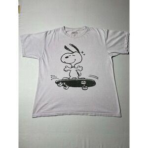 Peanuts Snoopy Skateboard Graphic T Shirt Medium White 2022 Cotton